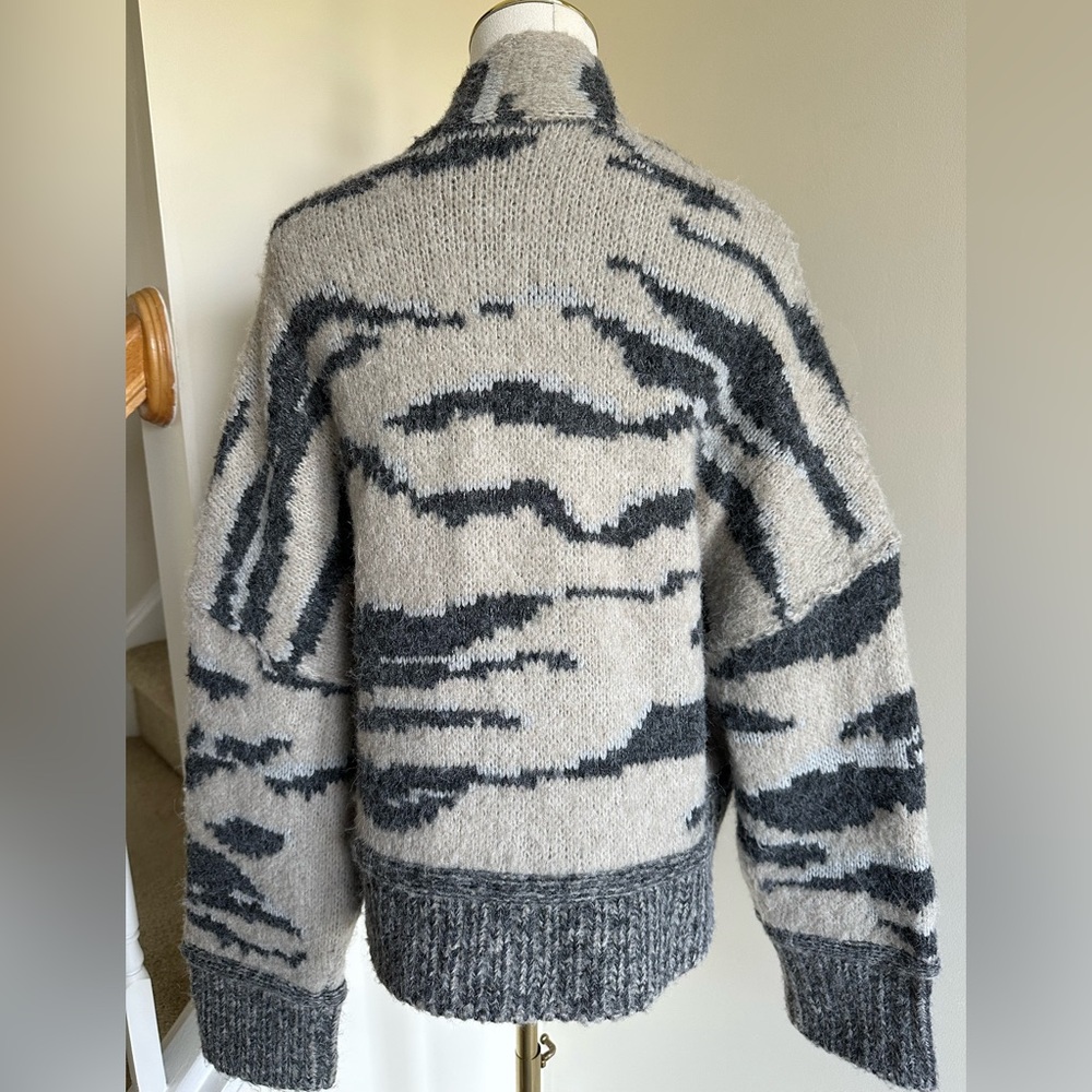 NWOT Pilcro From Anthropologie Blue/Cream Sweater- Small - Picture 7 of 9